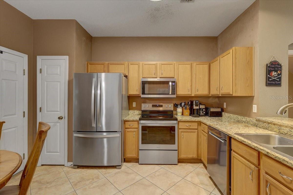 11208 Windsor Place Cir Property Photo 6