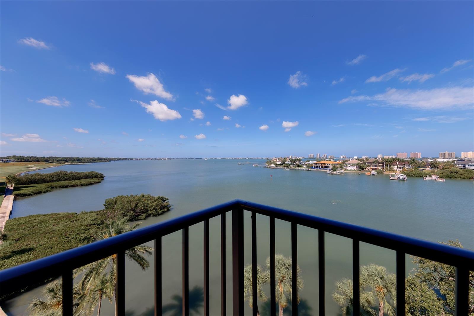 8 BELLEVIEW BLVD #507 Property Photo 1