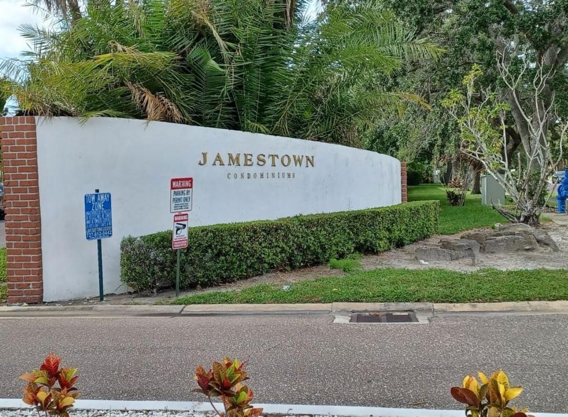 1131 84th Ave N #d Property Photo 2