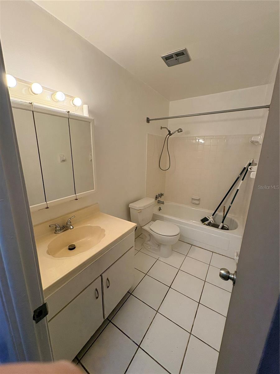 1131 84th Ave N #d Property Photo 16