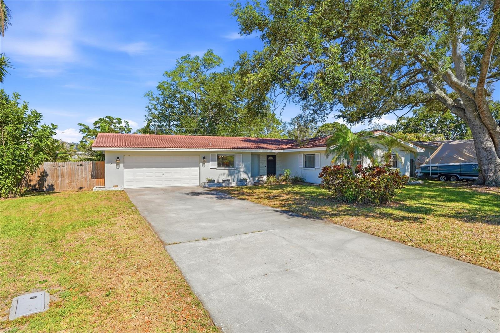 1349 Viewtop Dr Property Photo 1
