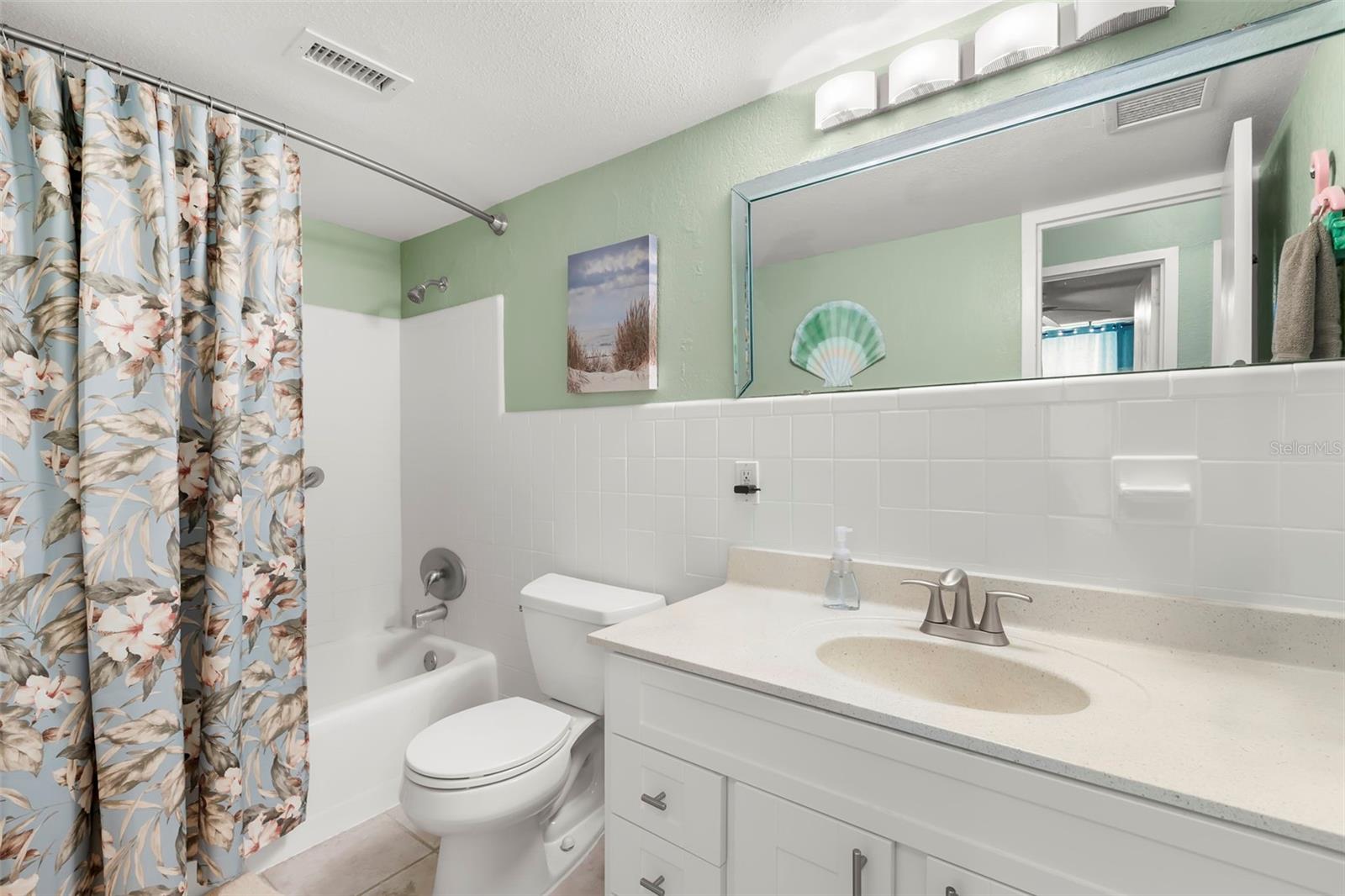 470 3rd St S #613 Property Photo 19
