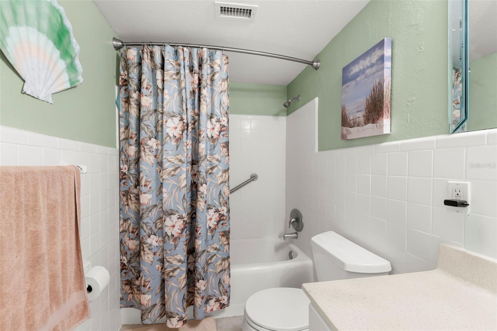 470 3rd St S #613 Property Photo 20