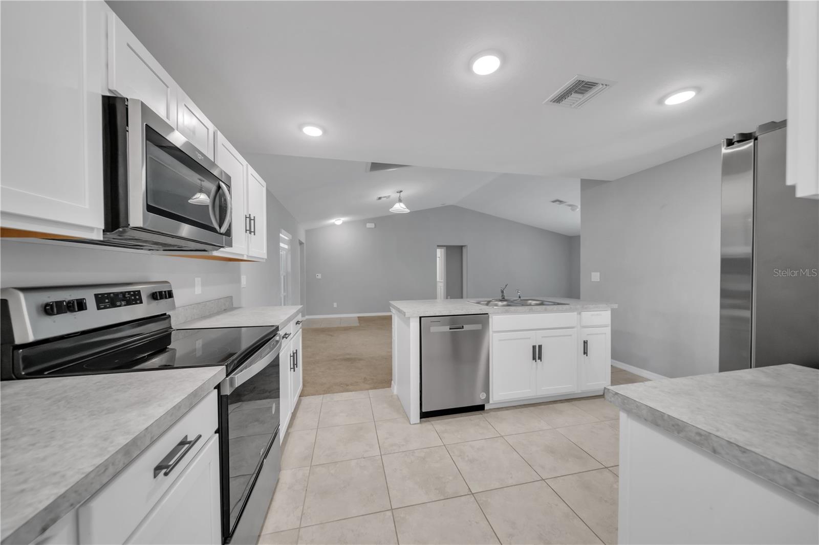 2617 53rd St W Property Photo 12