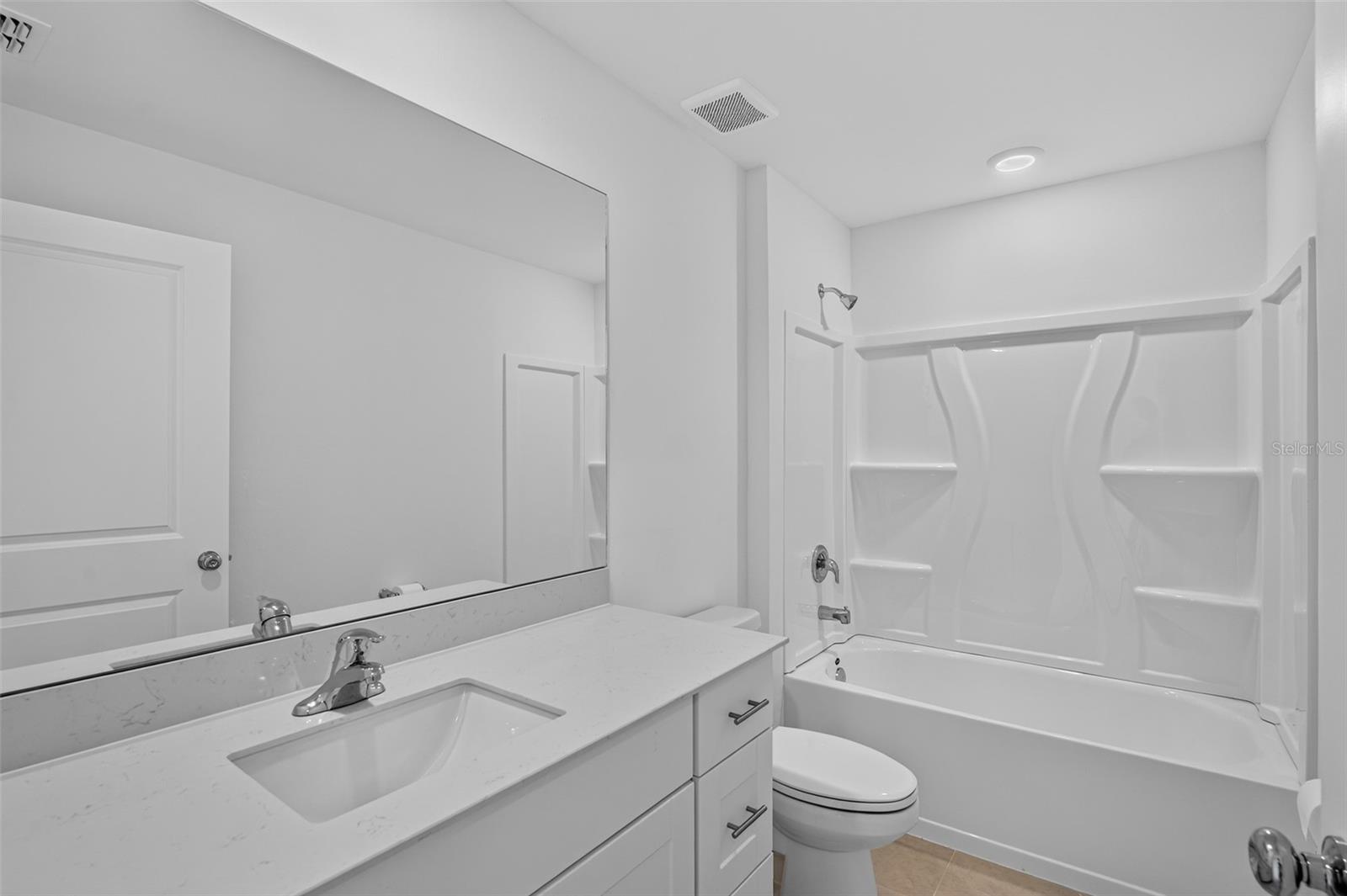 377 Atwater St Property Photo 19