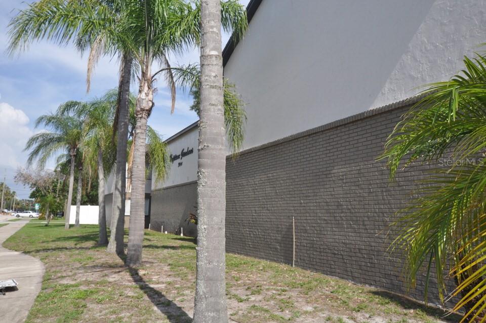 TB8507881 Property Photo 11
