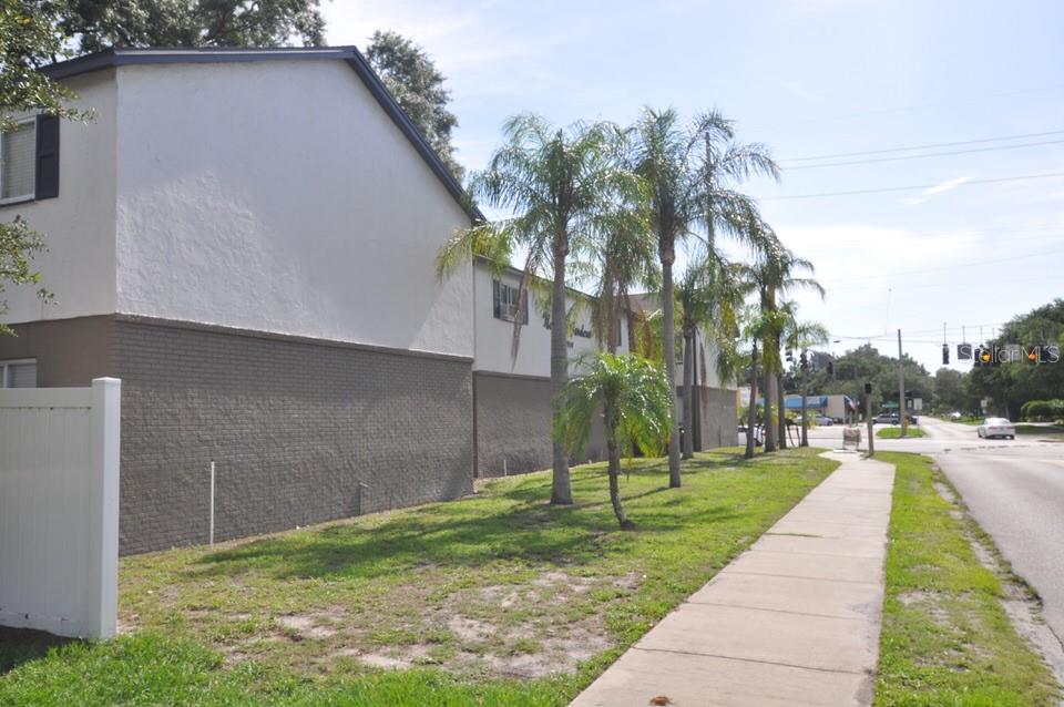 TB8507881 Property Photo 12