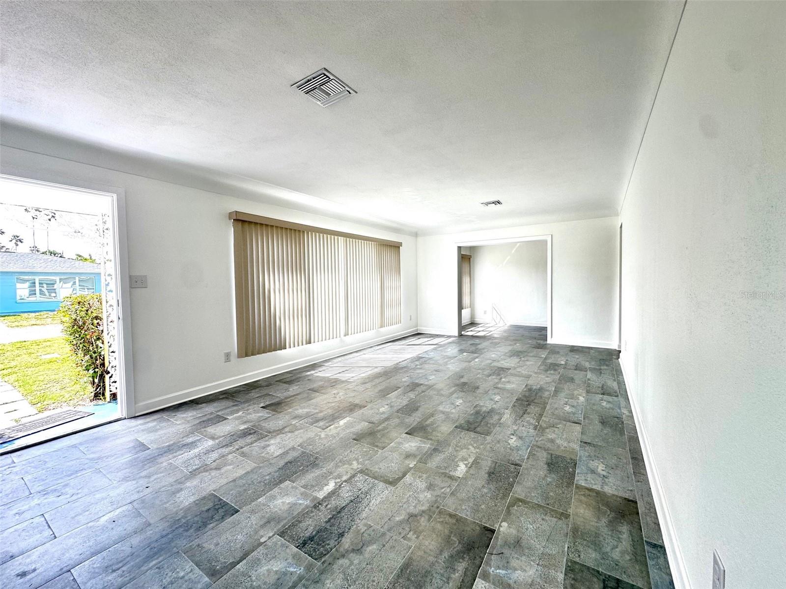 10 158th Ave Property Photo 4
