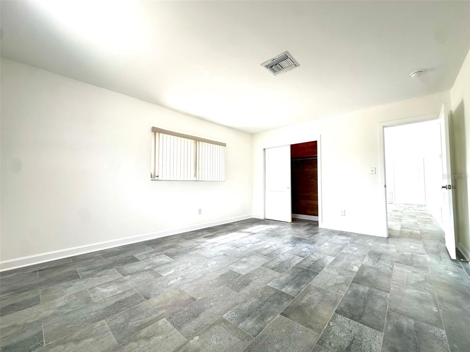 10 158th Ave Property Photo 15
