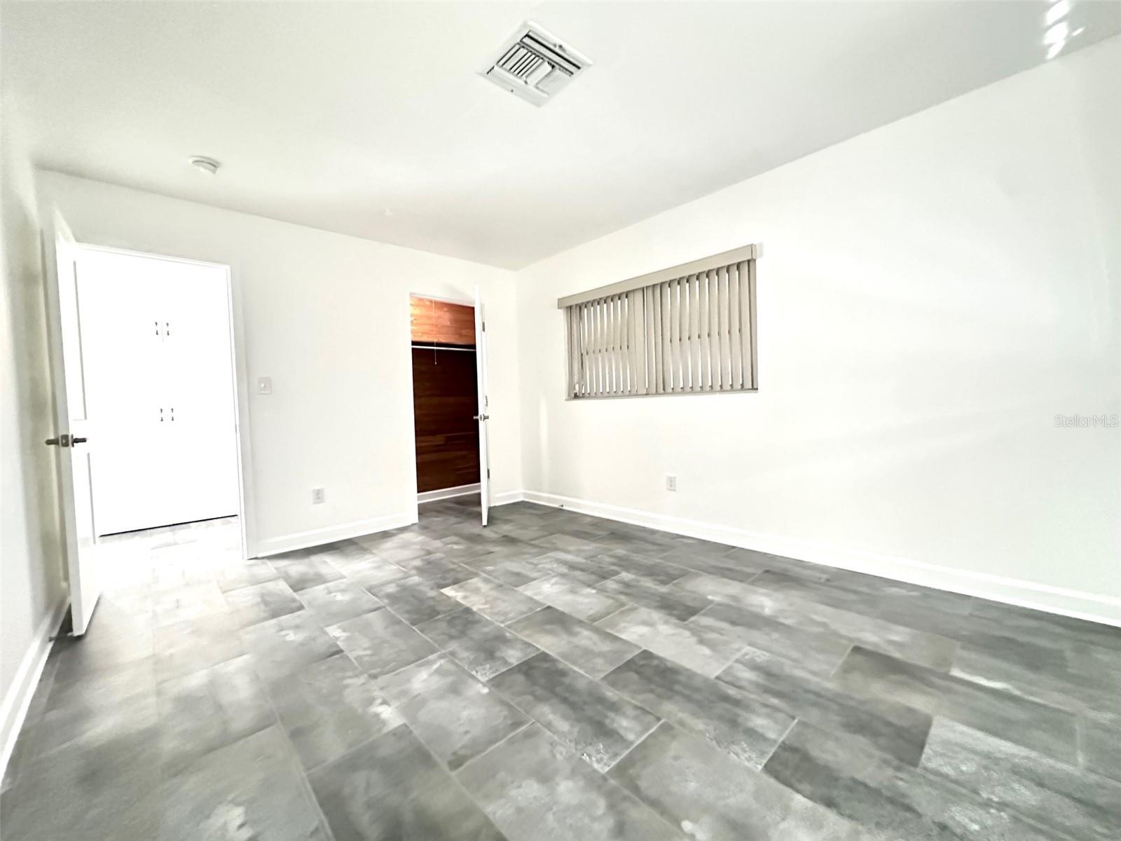 10 158th Ave Property Photo 18