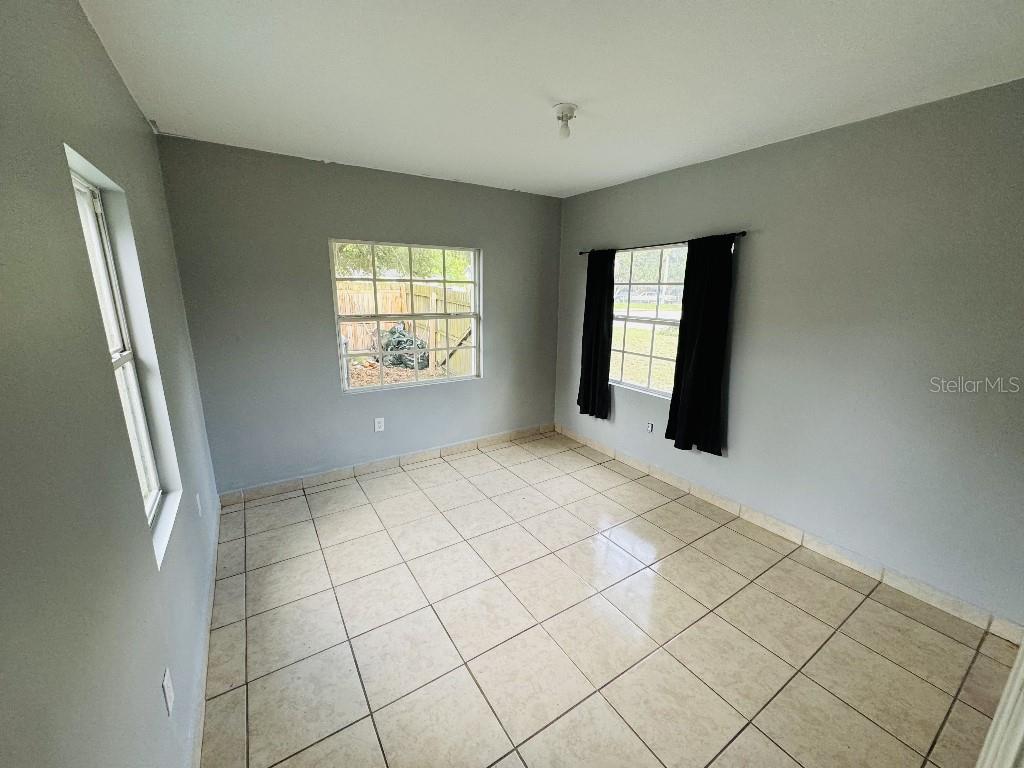 419 Avenue M Ne Property Photo 6