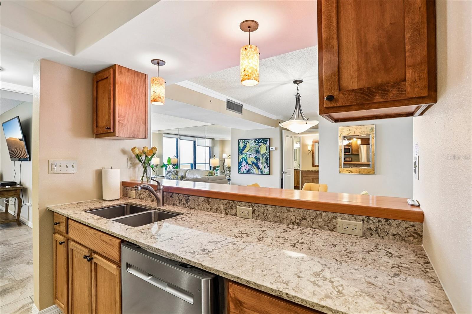 450 S Gulfview Blvd #703 Property Photo 12