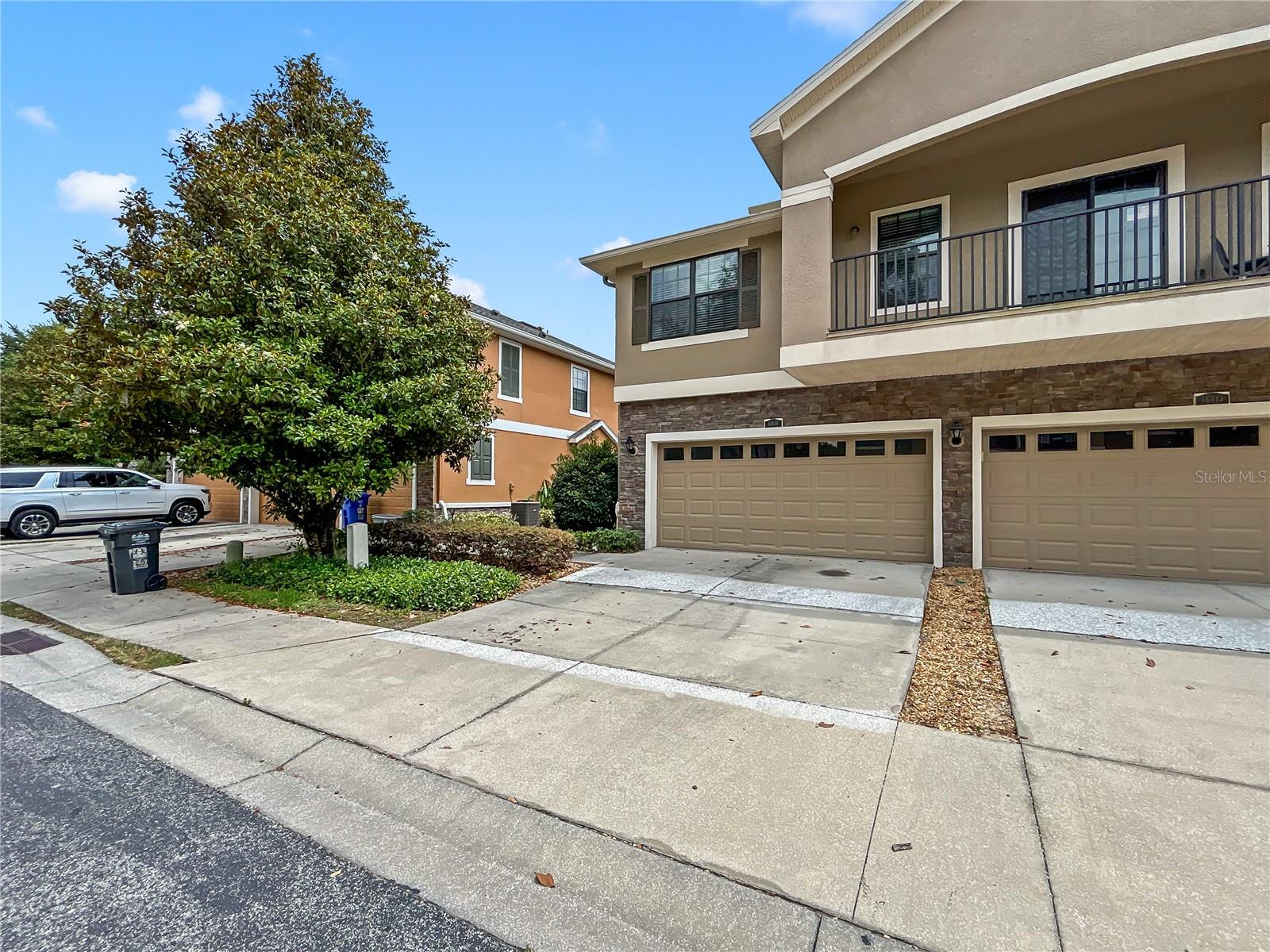16615 Kingletside Ct Property Photo 2