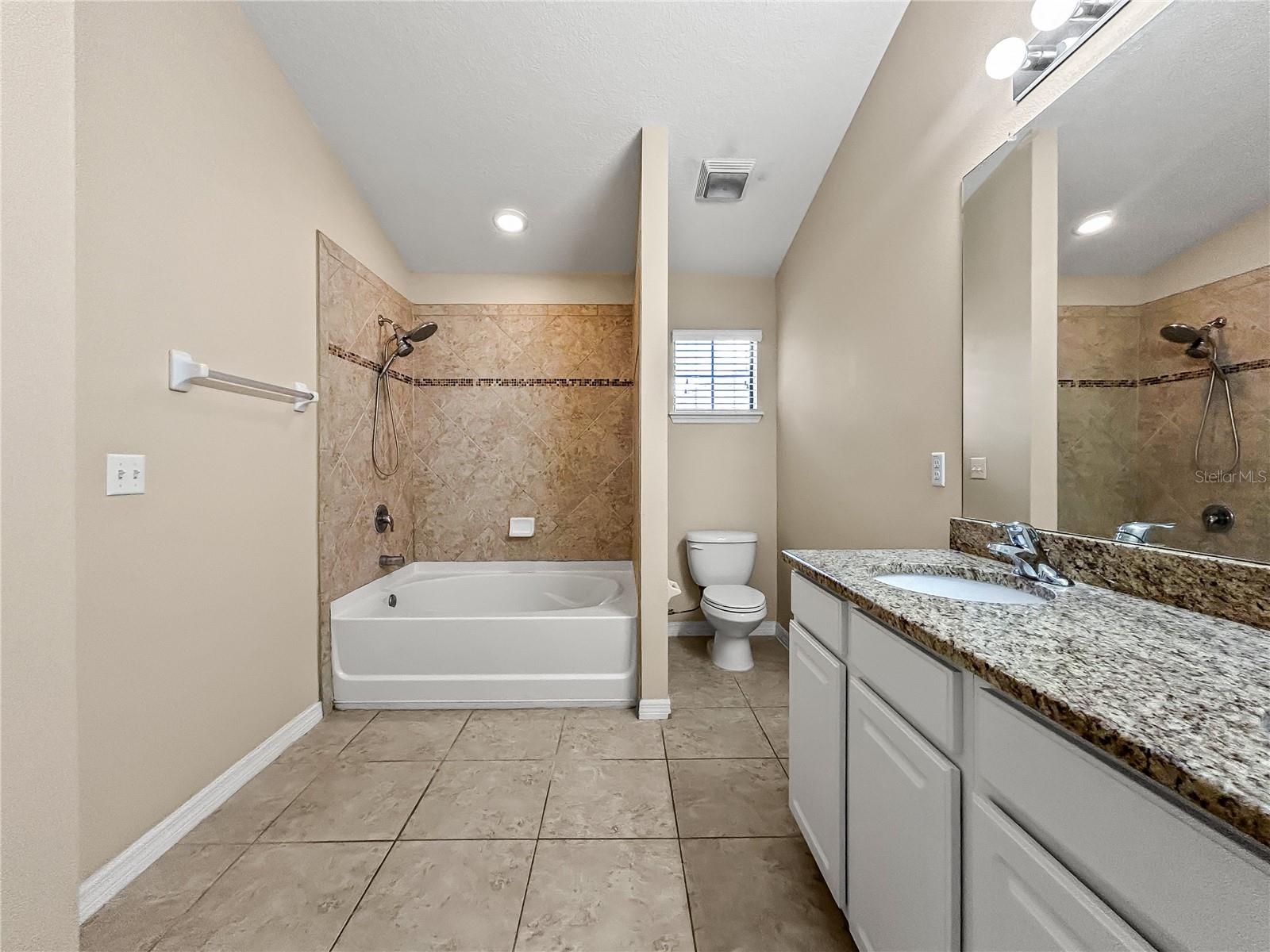16615 Kingletside Ct Property Photo 12