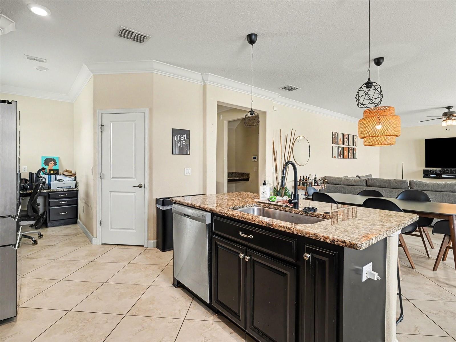 12027 Cardinal Flower Dr Property Photo 9
