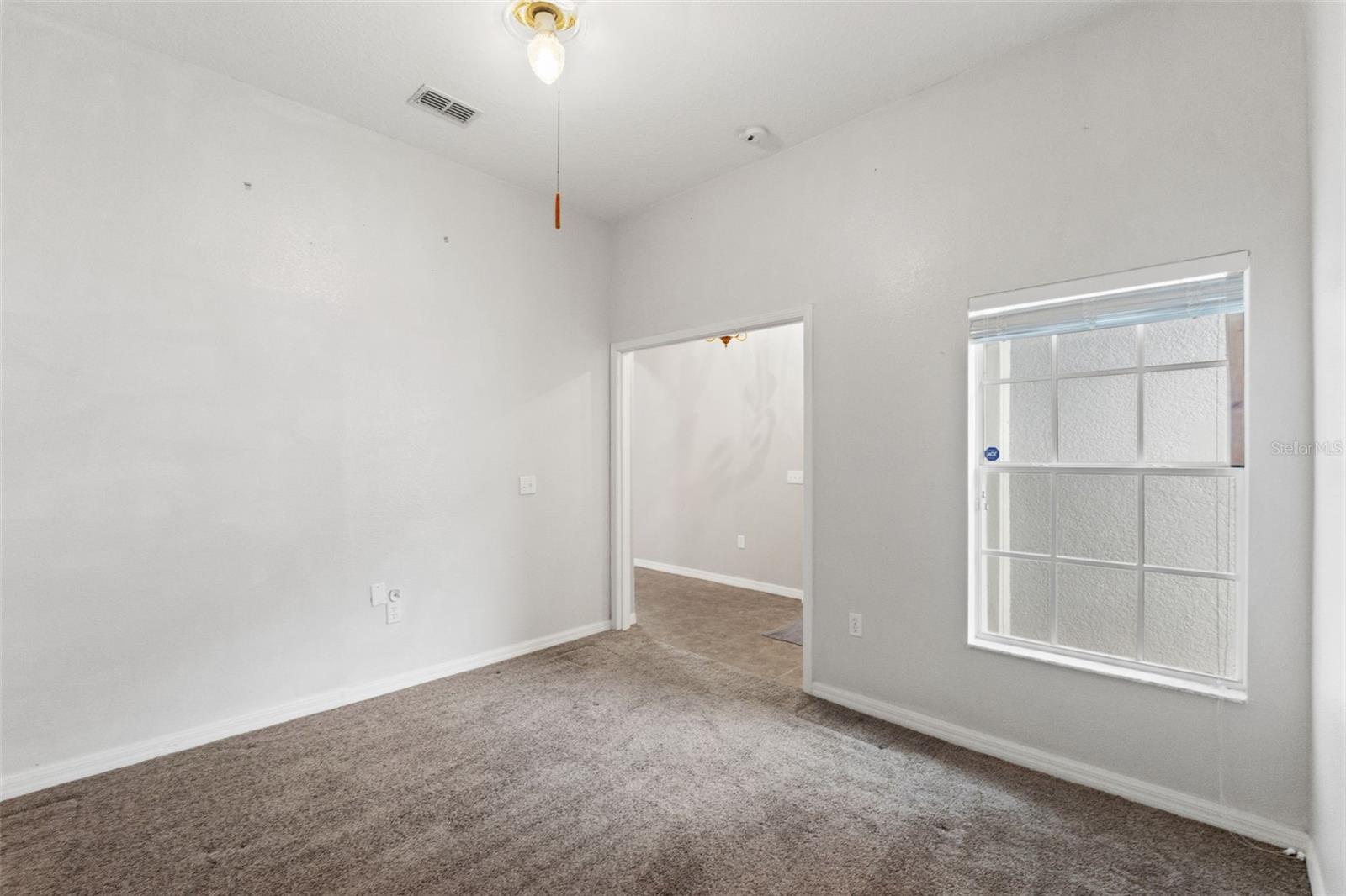 4490 Ayrshire Dr Property Photo 2
