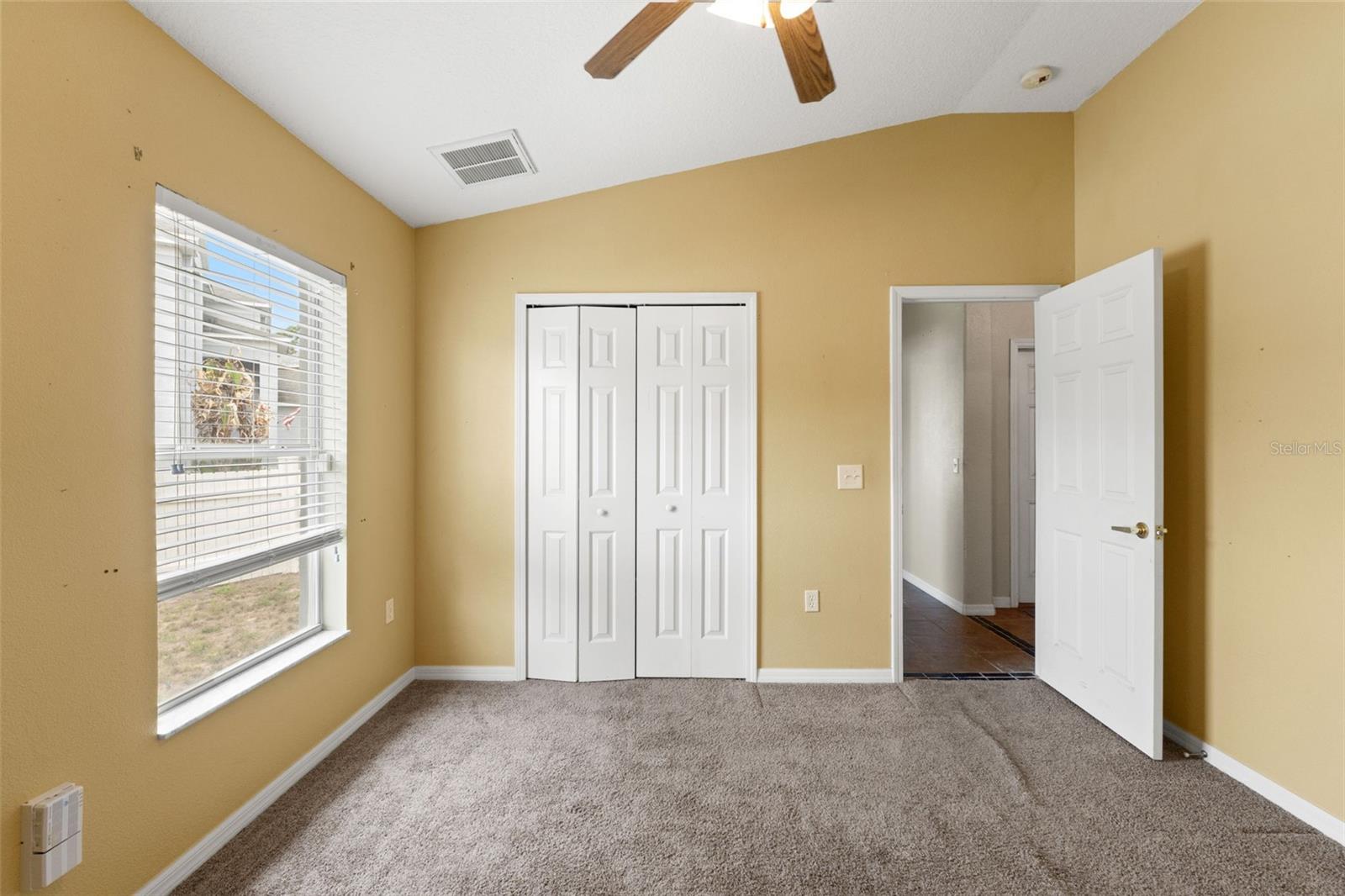 4490 Ayrshire Dr Property Photo 3