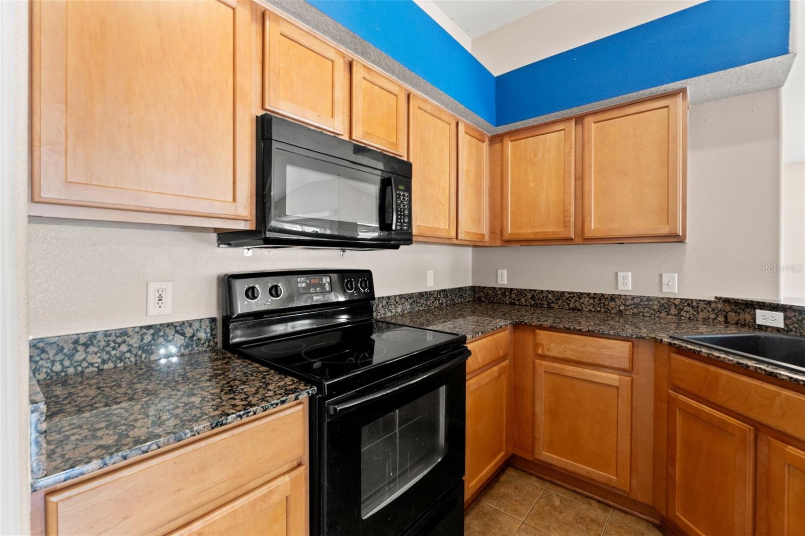 4490 Ayrshire Dr Property Photo 15
