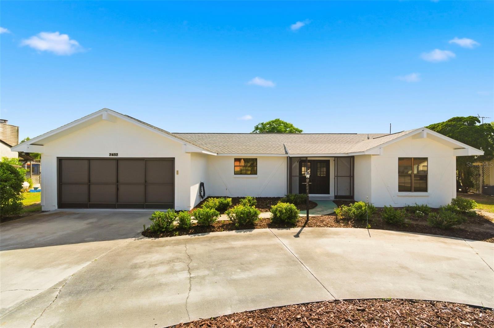 7457 Galloway Rd Property Photo 1