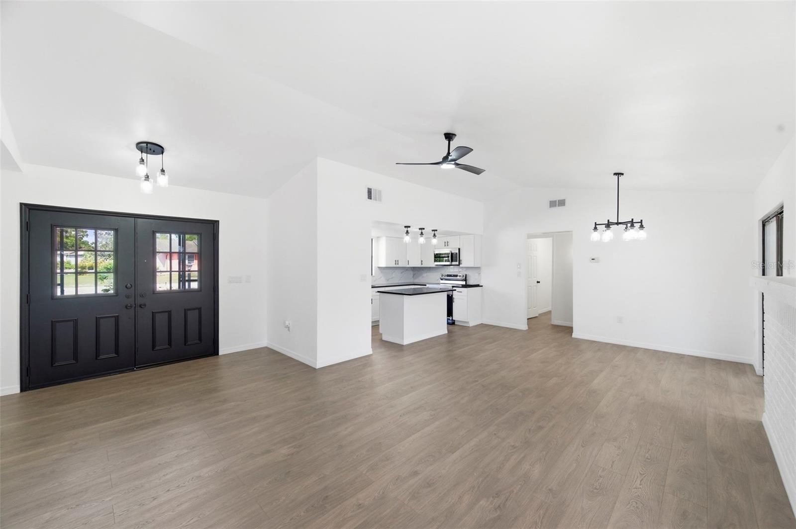 7457 Galloway Rd Property Photo 11