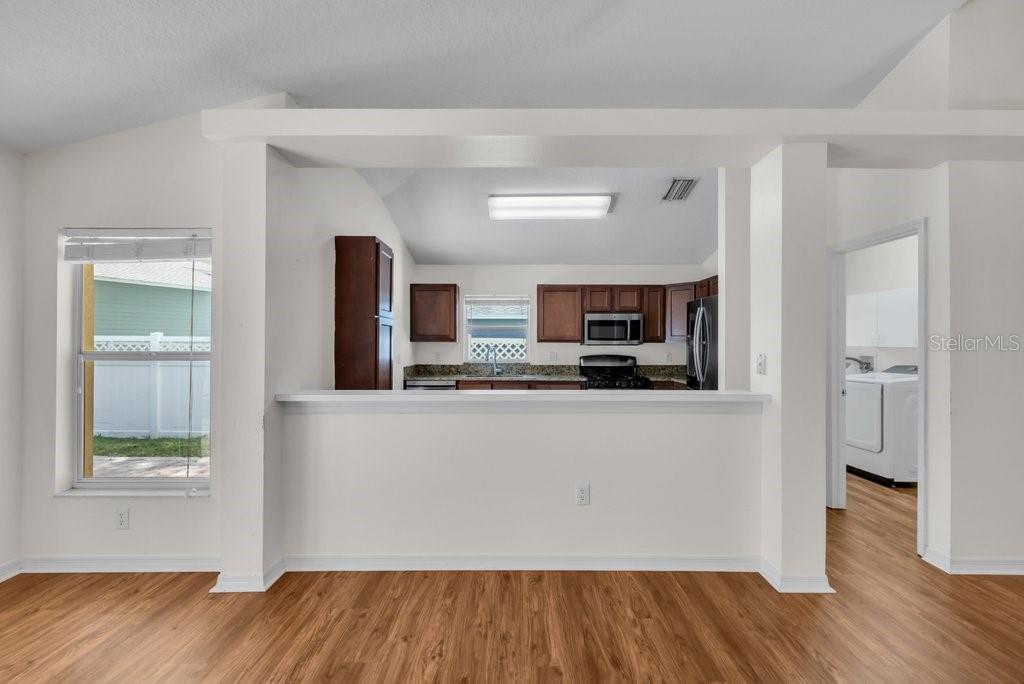 17610 Esprit Dr Property Photo 11
