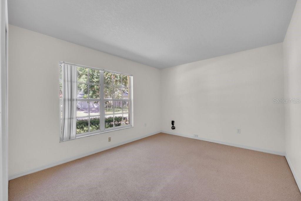 17610 Esprit Dr Property Photo 27