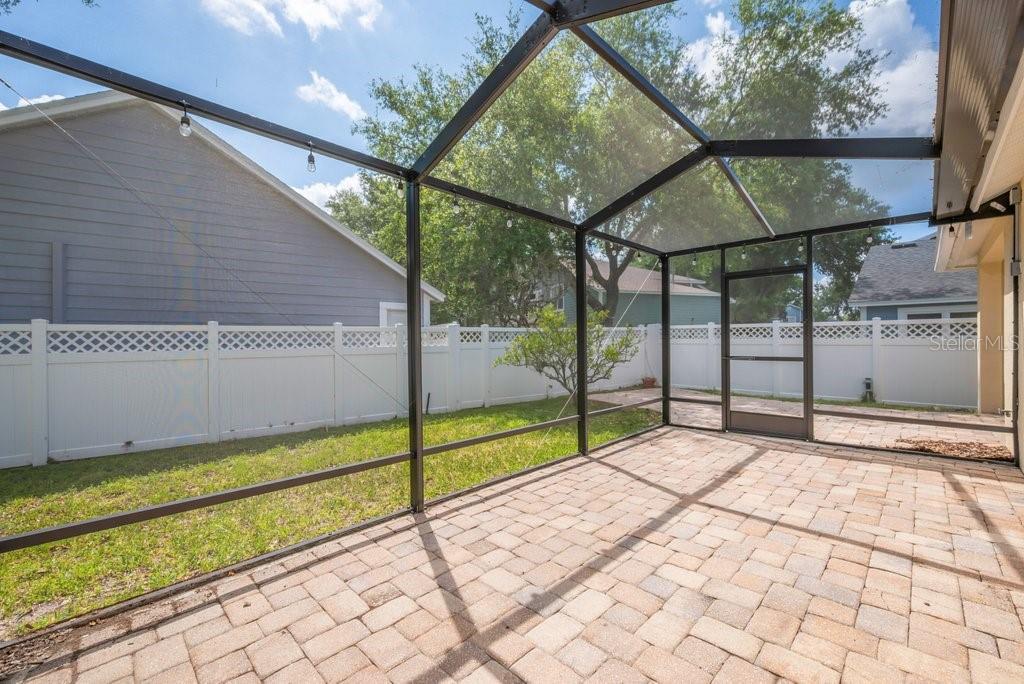 17610 Esprit Dr Property Photo 31