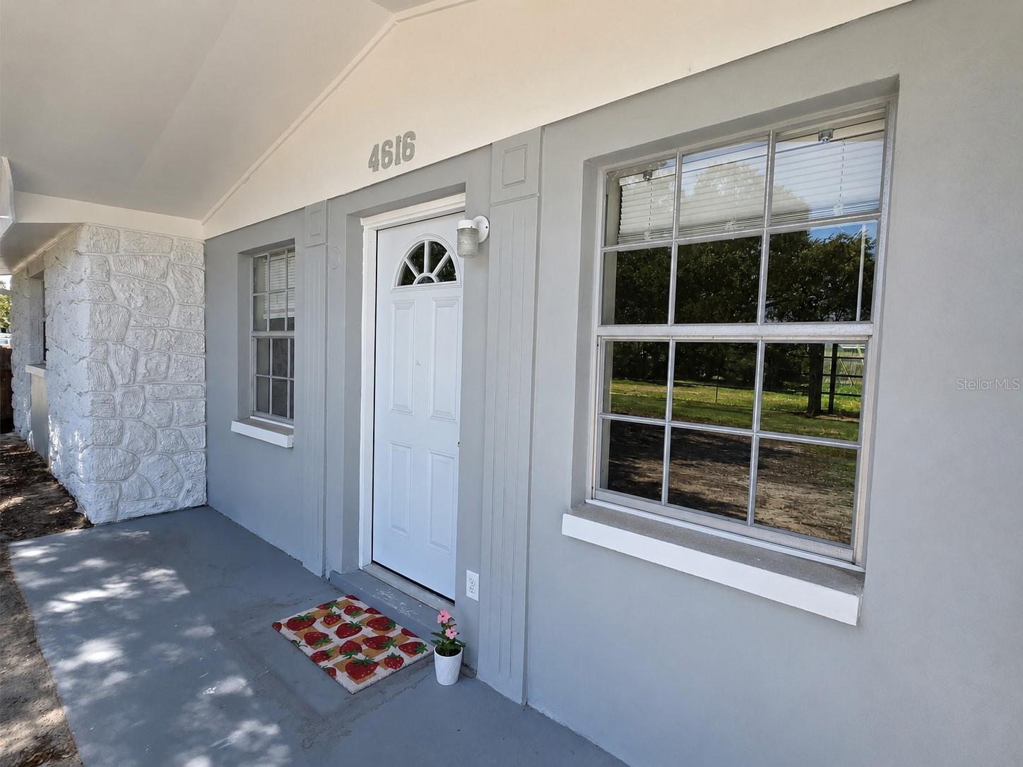 4616 Irene Loop Property Photo 4