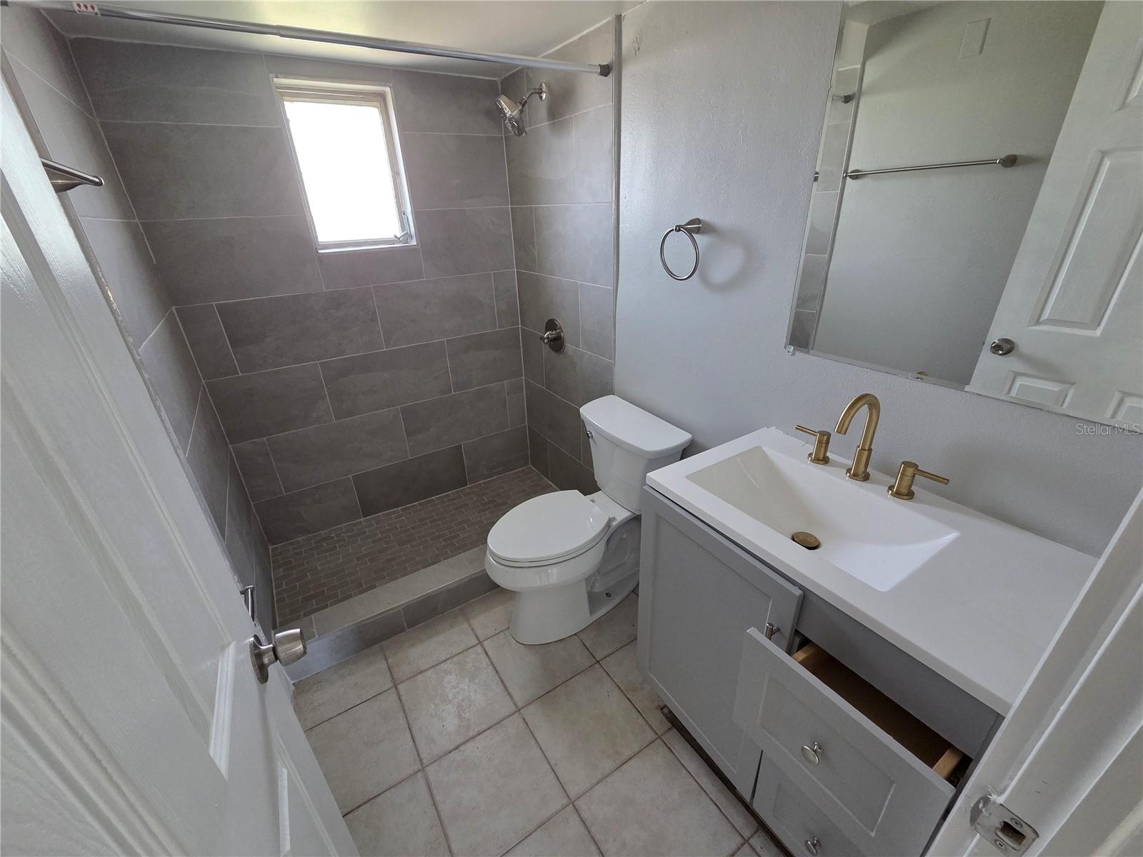 4616 Irene Loop Property Photo 10
