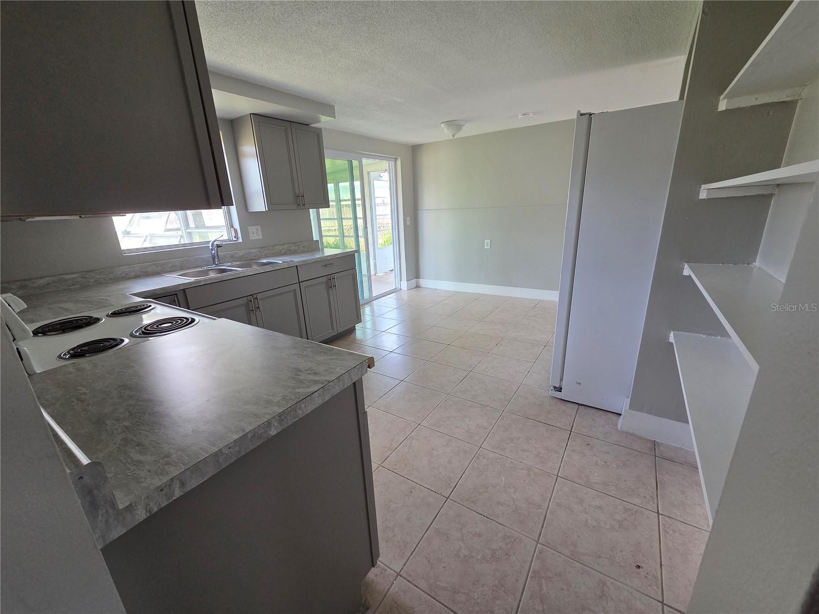 4616 Irene Loop Property Photo 14