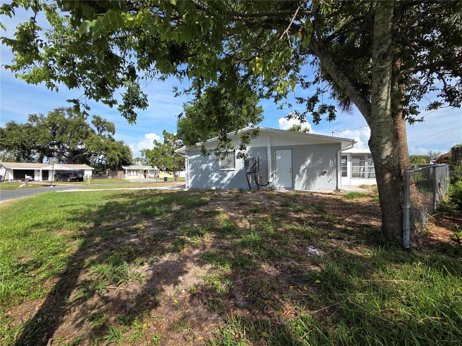 4616 Irene Loop Property Photo 18