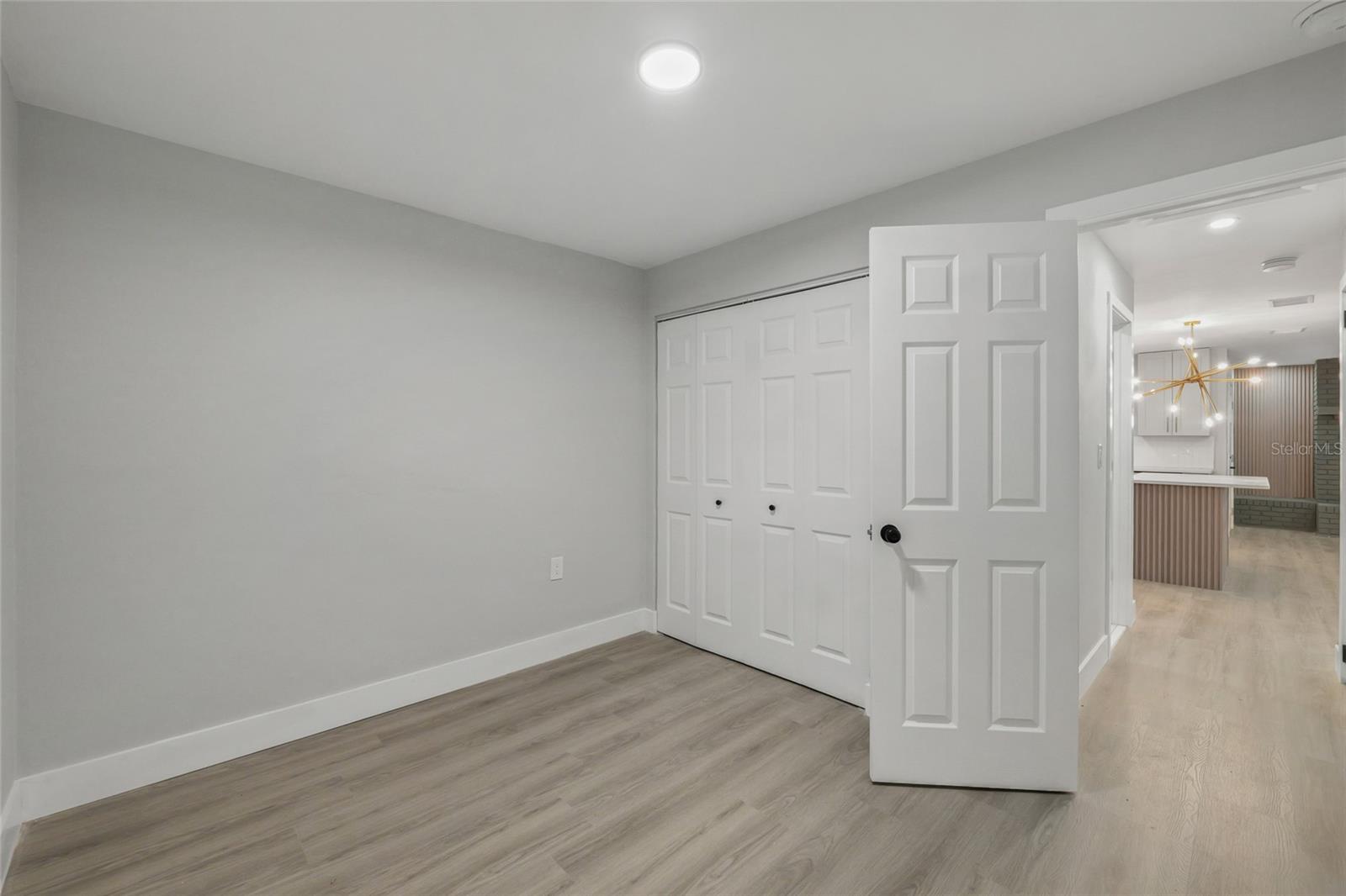 2952 Webley Dr Property Photo 23