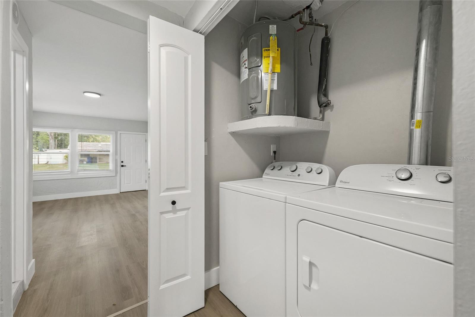 2952 Webley Dr Property Photo 31