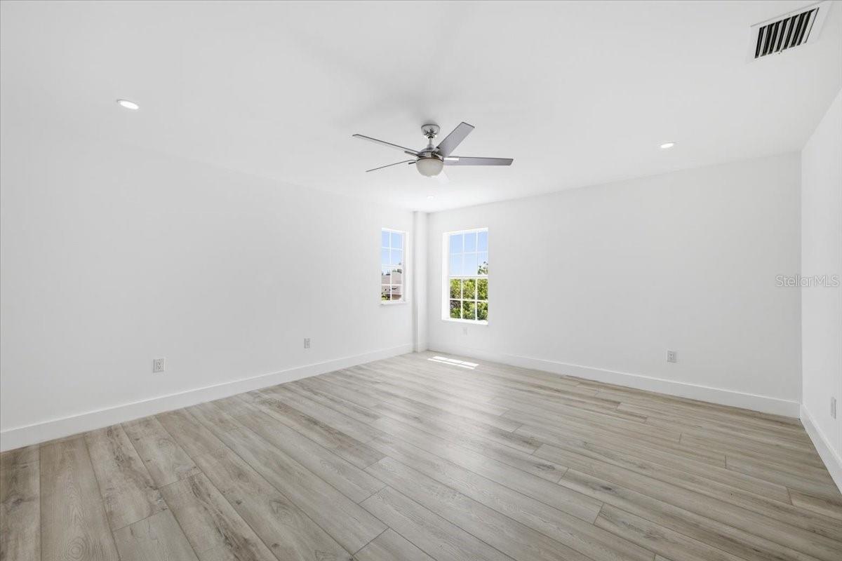 15408 Melport Cir Property Photo 32