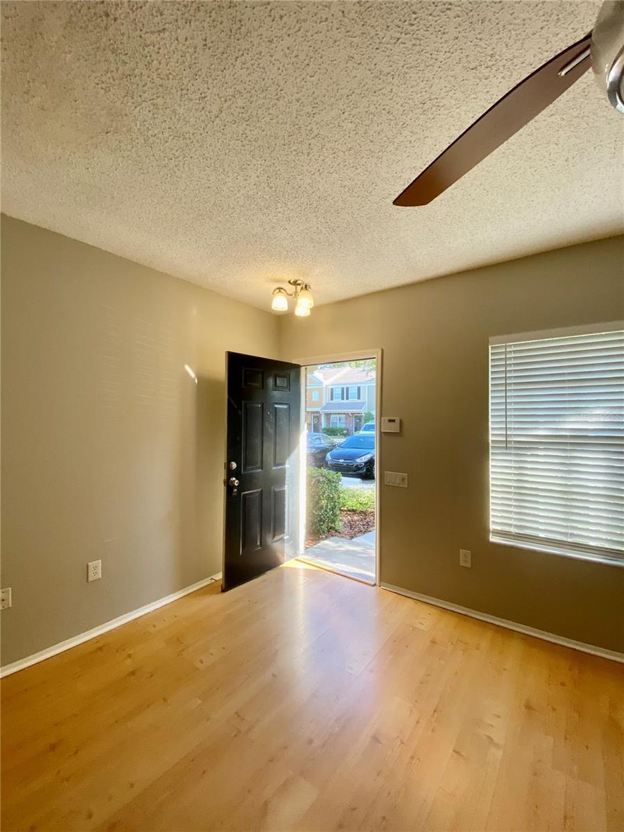 12415 Berkeley Square Dr Property Photo 3