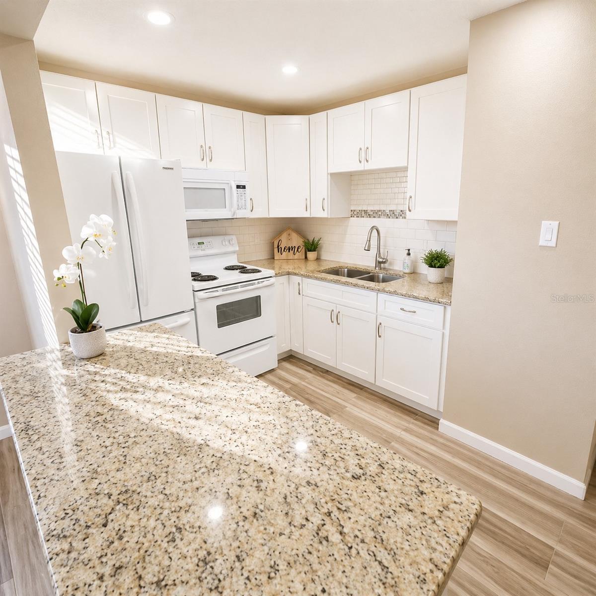 2501 Harn Blvd #h27 Property Photo 4