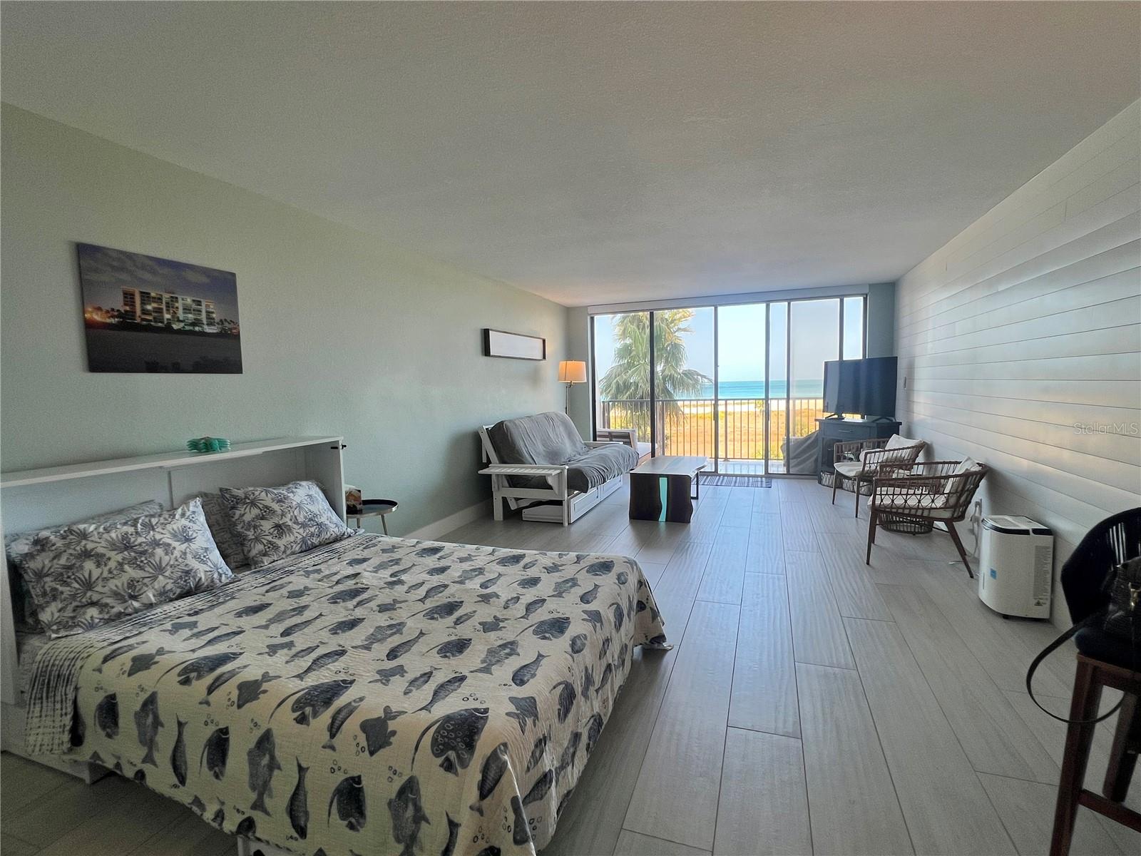 1250 Gulf Blvd #405 Property Photo 2