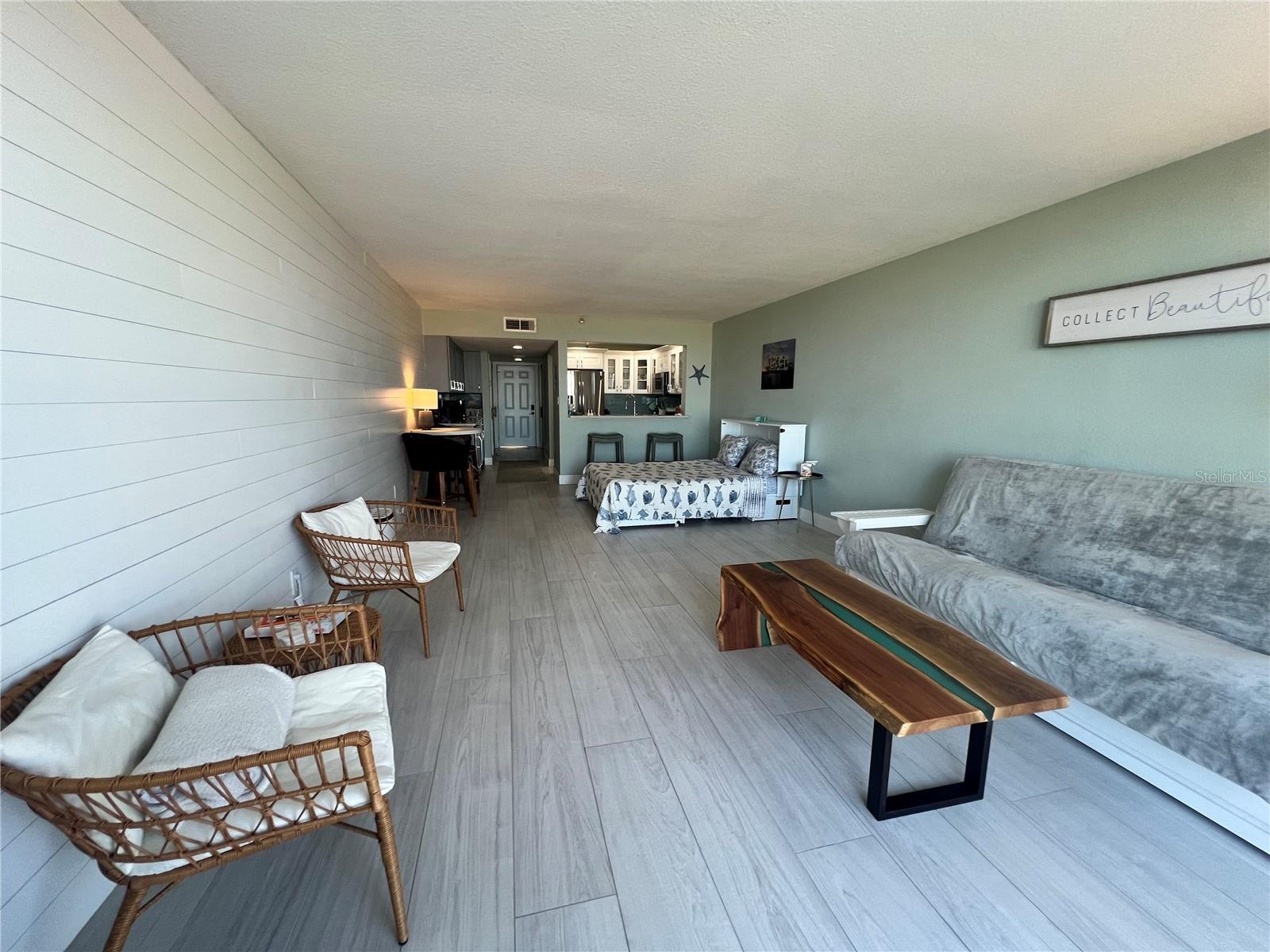 1250 Gulf Blvd #405 Property Photo 10