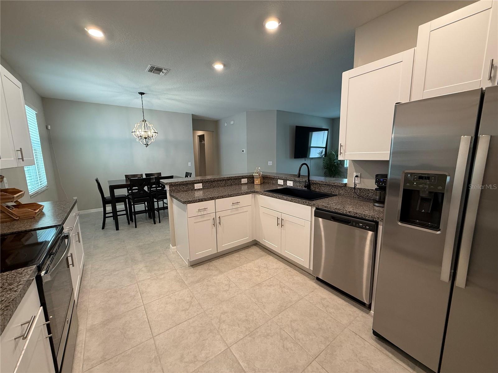 9601 Flourish Dr Property Photo 8