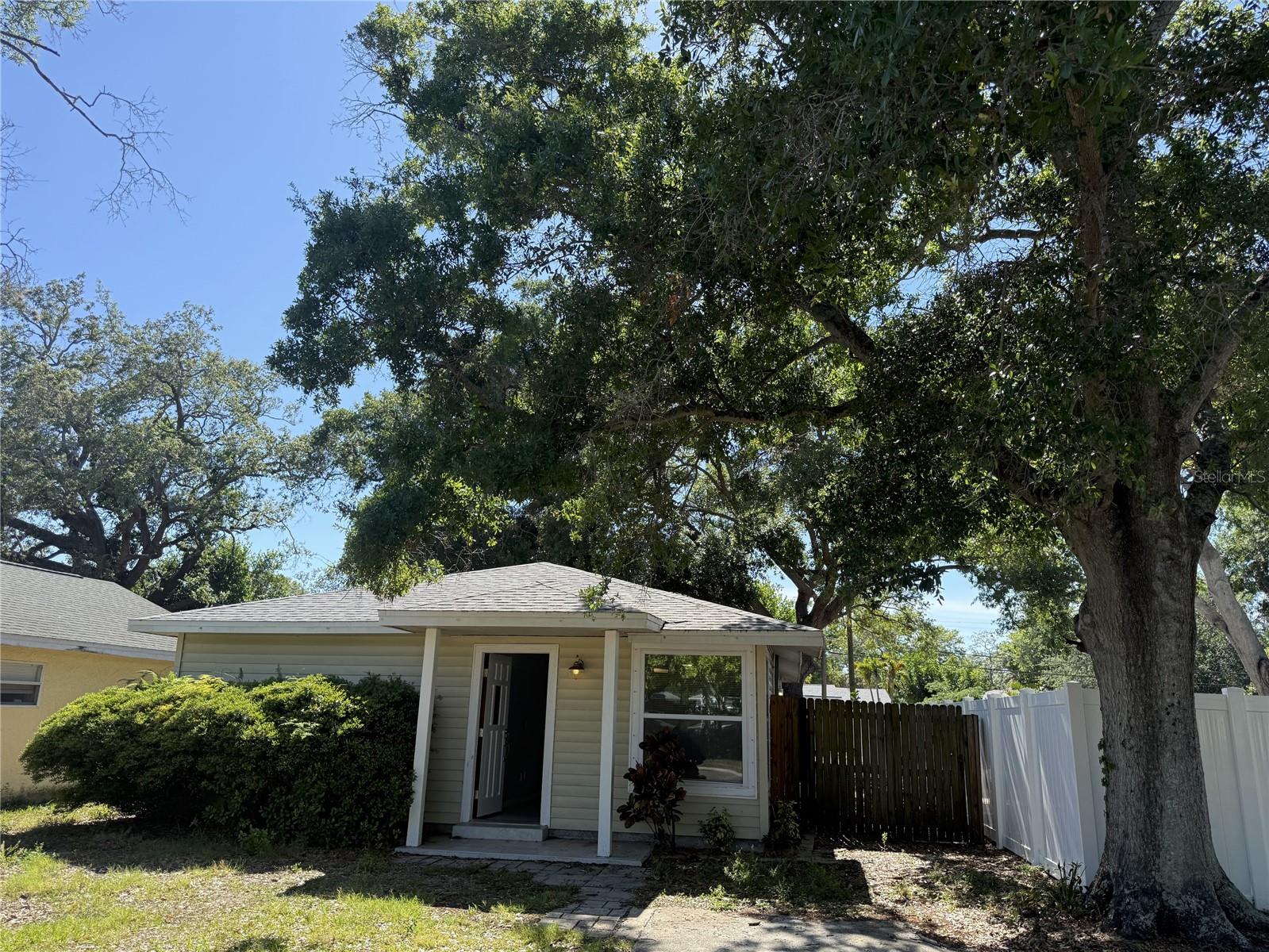 1348 FRIEND AVE