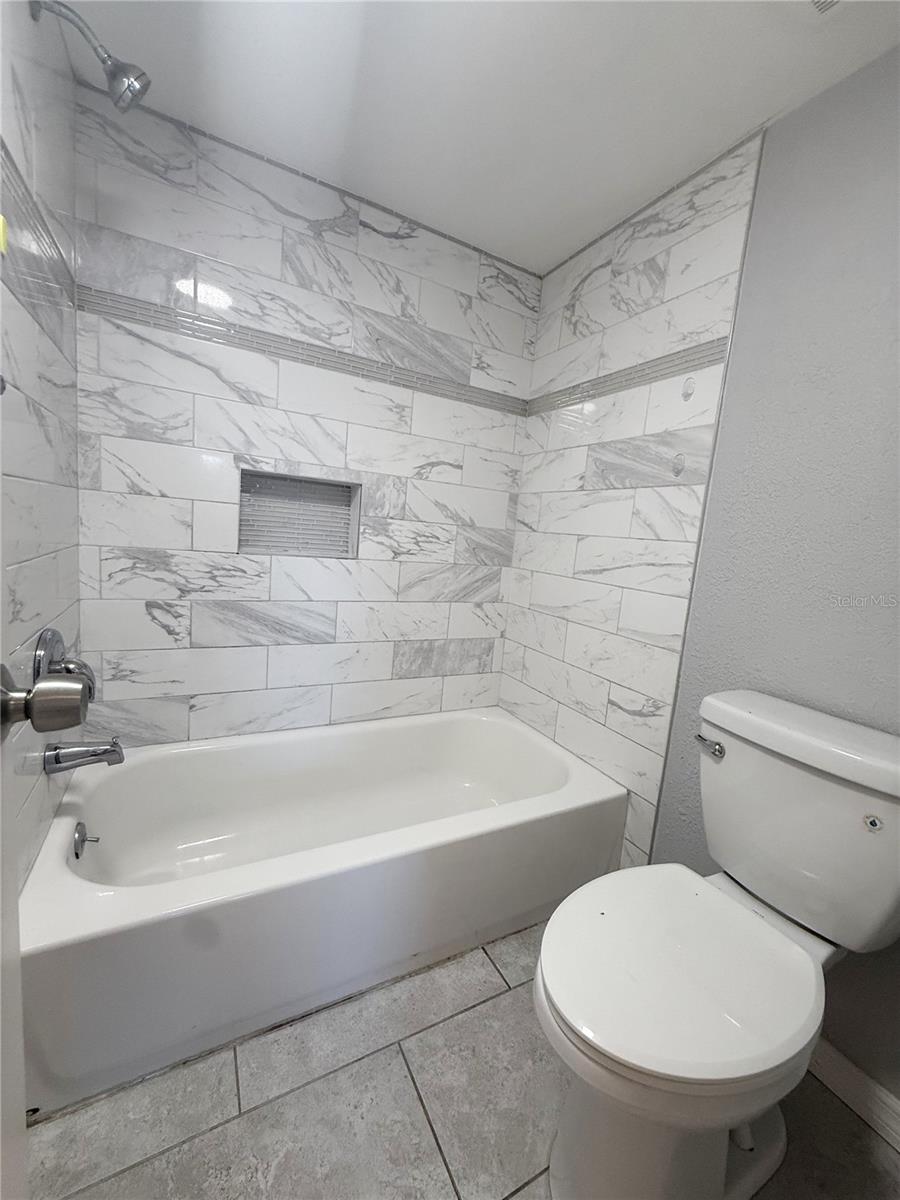 1348 Friend Ave Property Photo 12