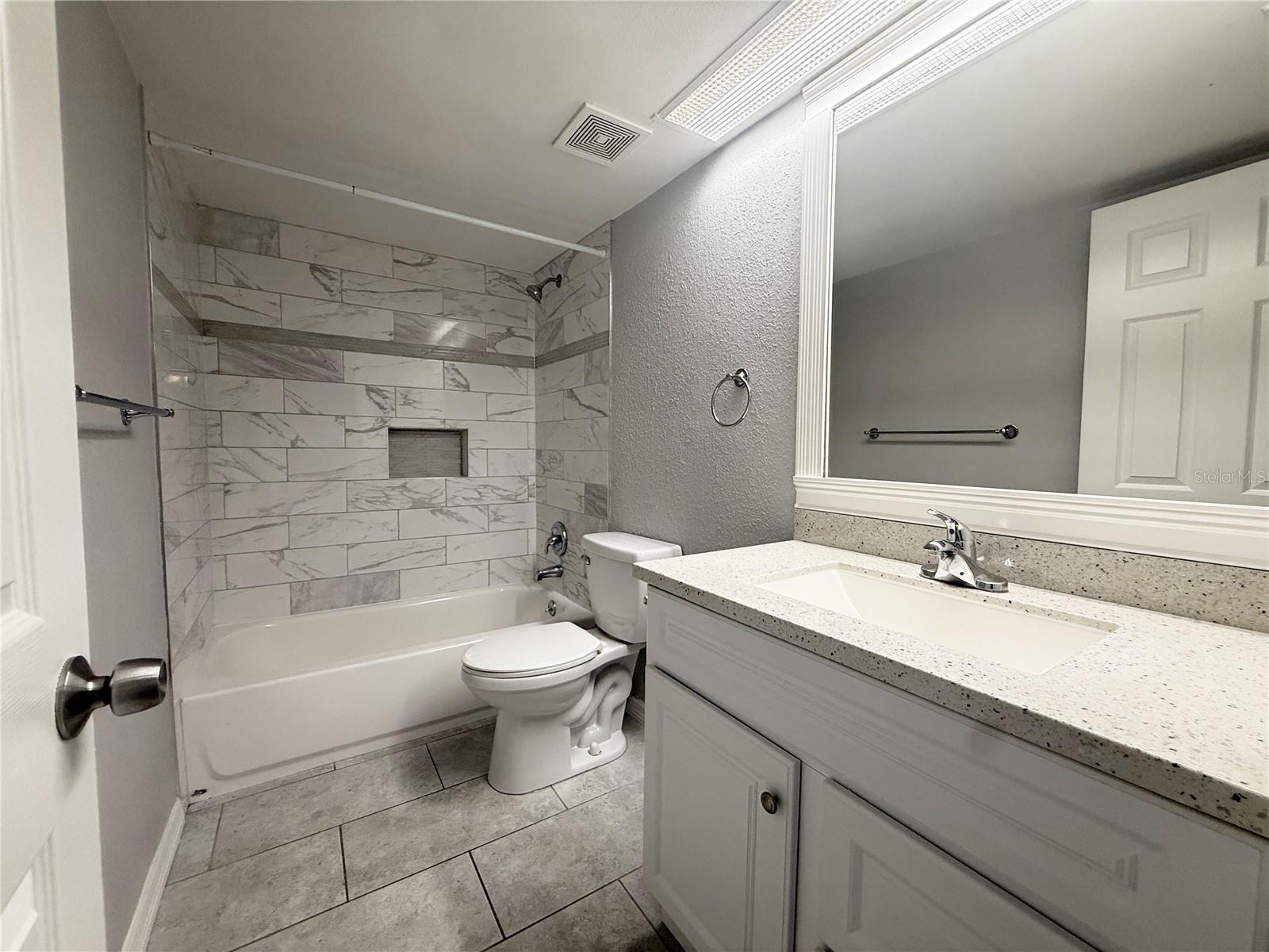 1348 Friend Ave Property Photo 15