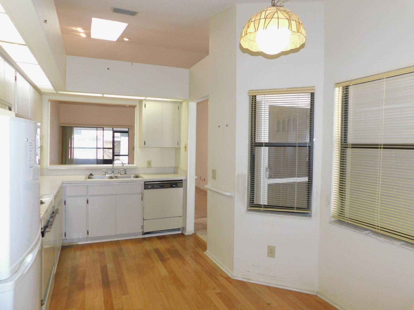 2496 Alhambra Ct Property Photo 4