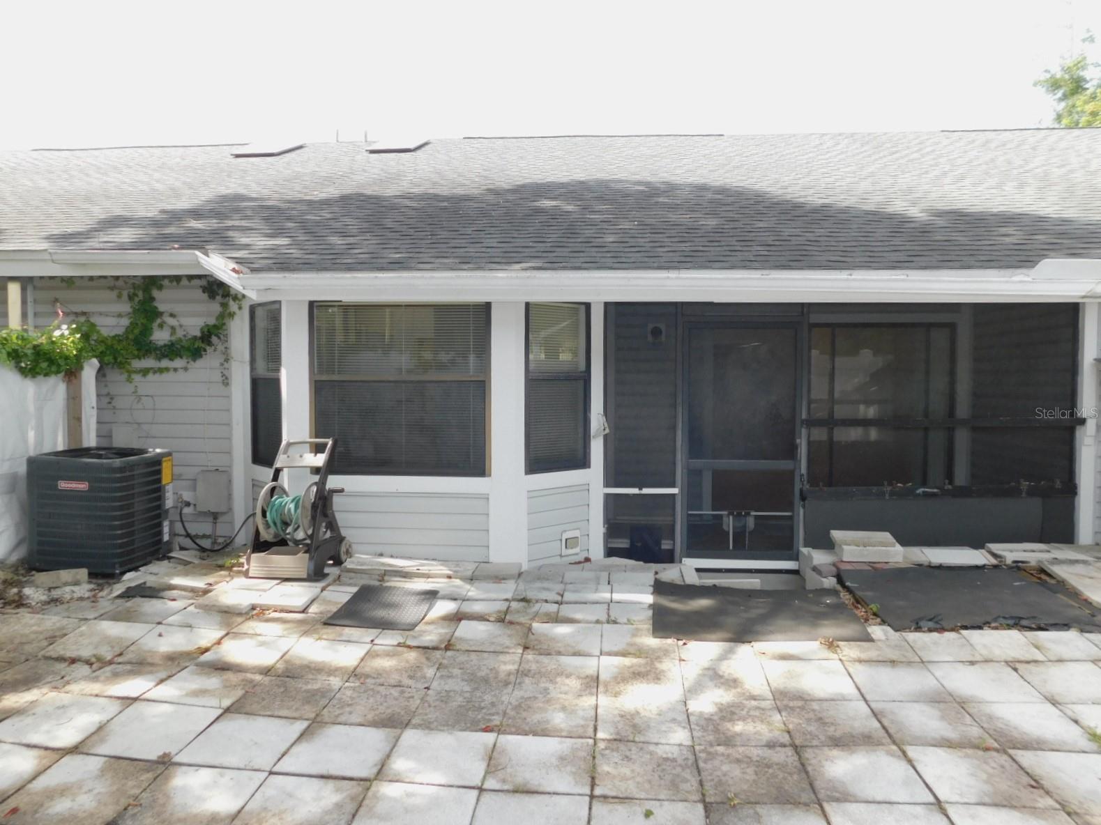 2496 Alhambra Ct Property Photo 12