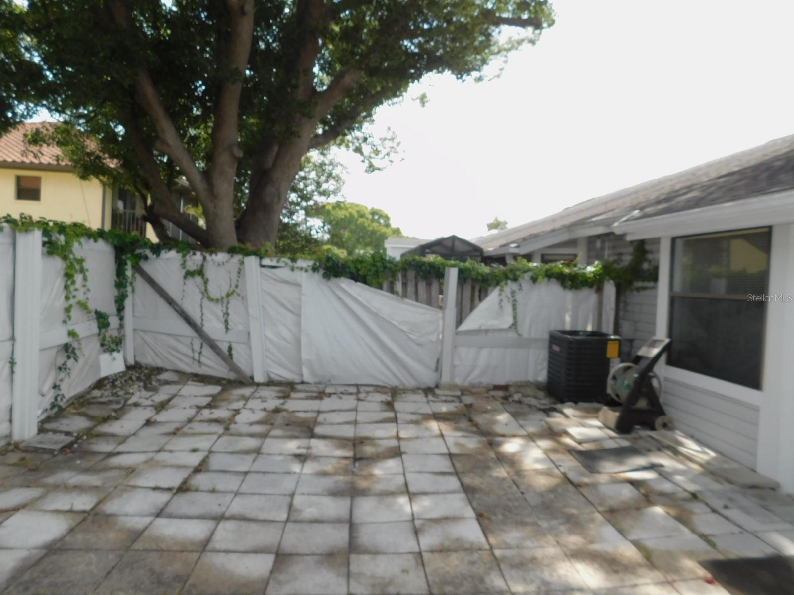 2496 Alhambra Ct Property Photo 14