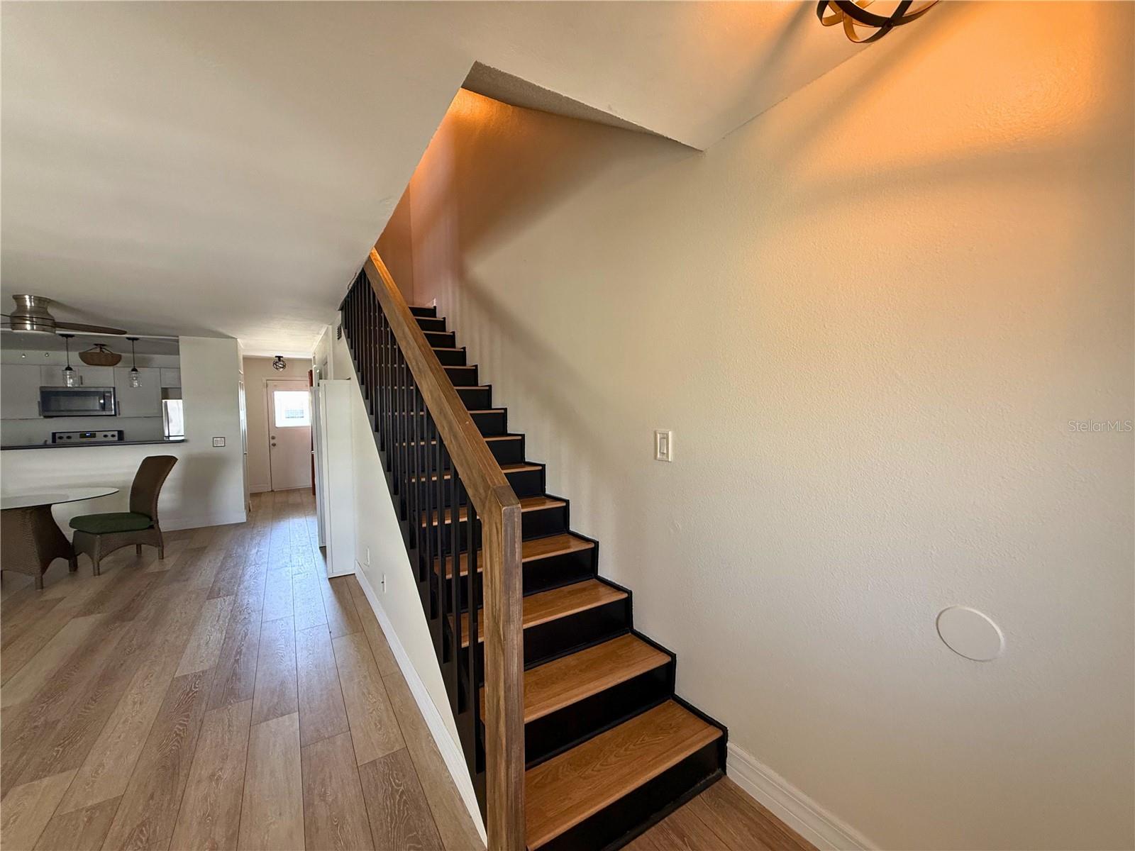 4821 W Mcelroy Ave #d210 Property Photo 7