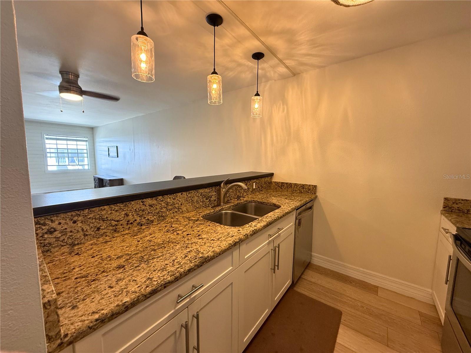 4821 W Mcelroy Ave #d210 Property Photo 18