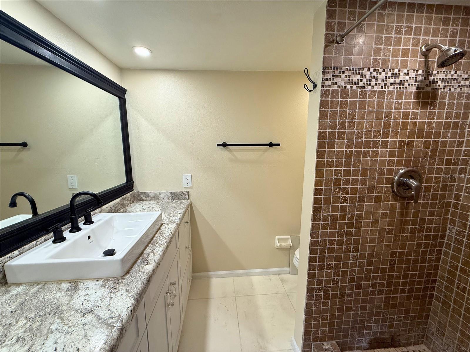 4821 W Mcelroy Ave #d210 Property Photo 30