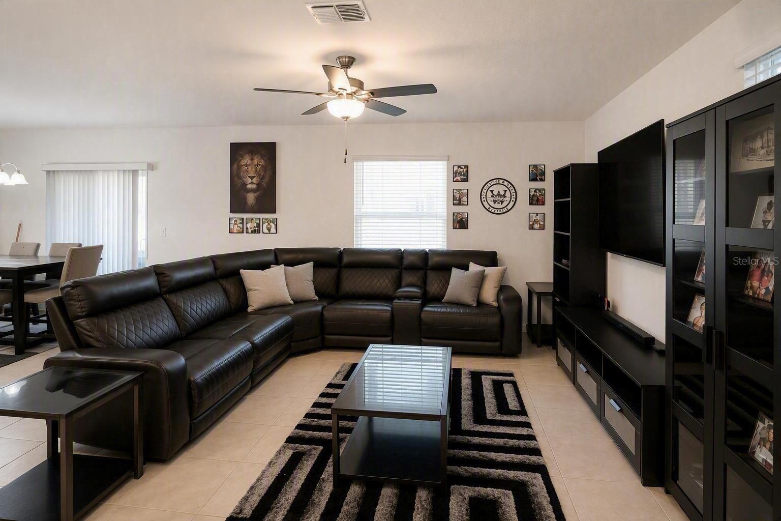 9904 Calypso Orchid Ct Property Photo 3