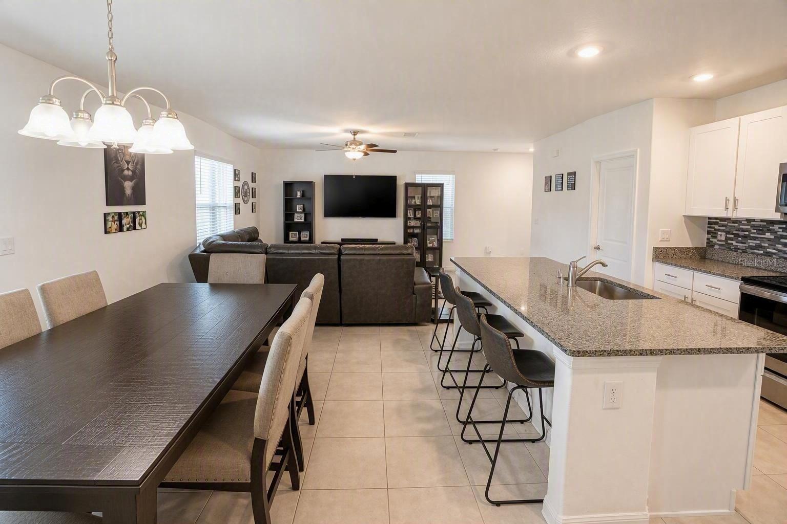 9904 Calypso Orchid Ct Property Photo 5